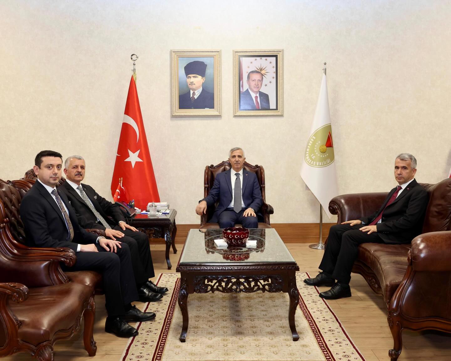 Vali Ünlüer, Makamında Çeşitli Kurum Temsilcilerini Ve İş İnsanlarını Ağırladı1