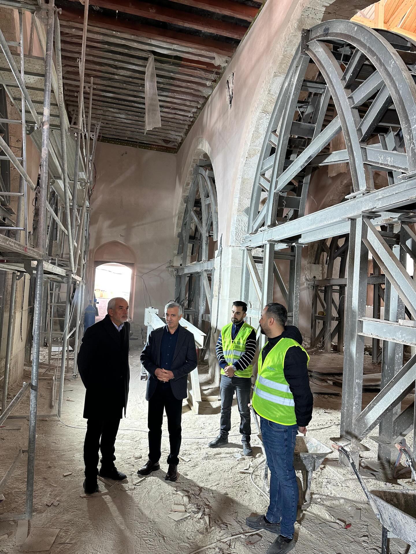 Vali Ünlüer, Tarihi Ulu Camii Ve Kapalı Çarşı’da İncelemelerde Bulundu