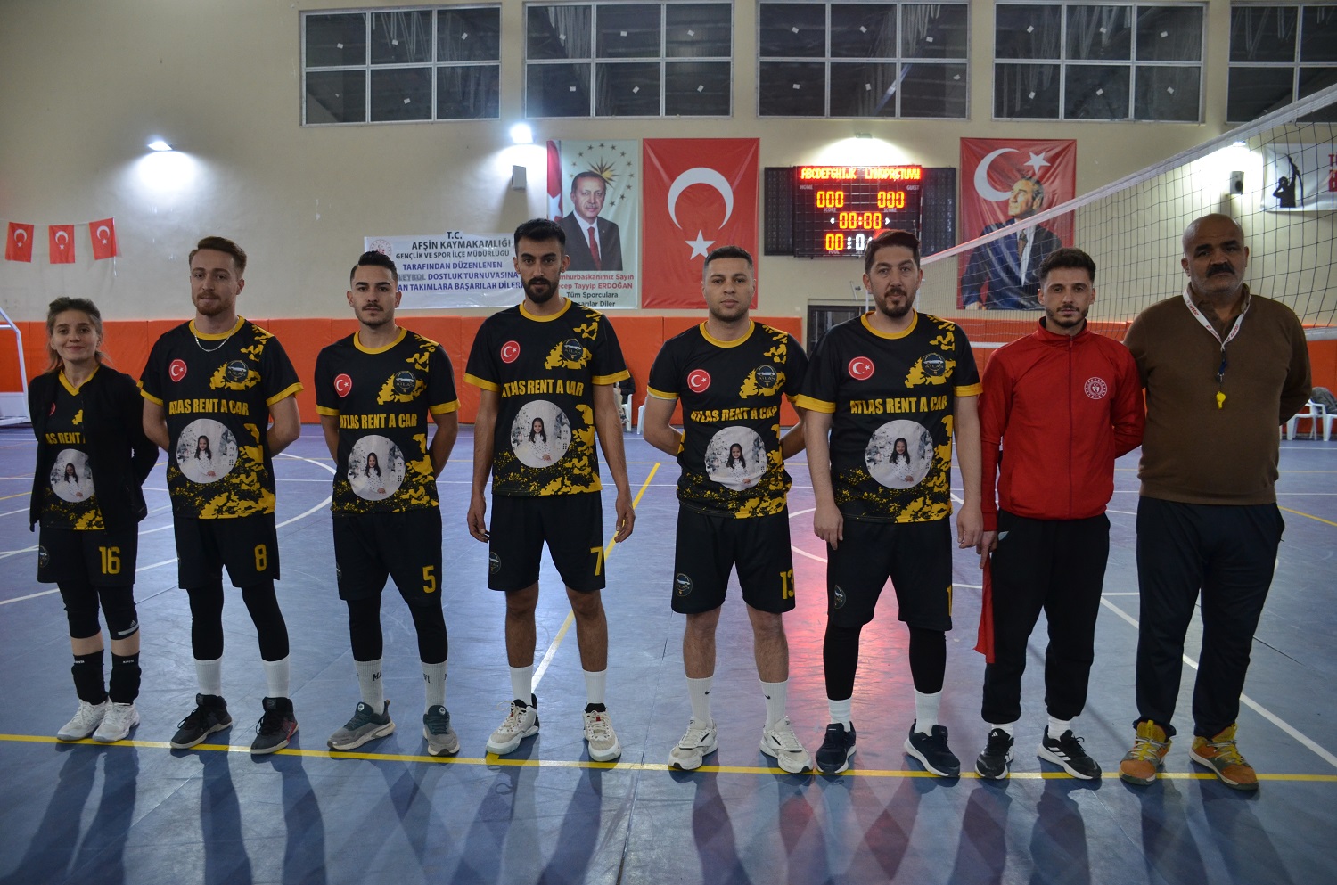 Voleybol Halk Turnuvasının Şampiyonu Emşav Oldu (3)