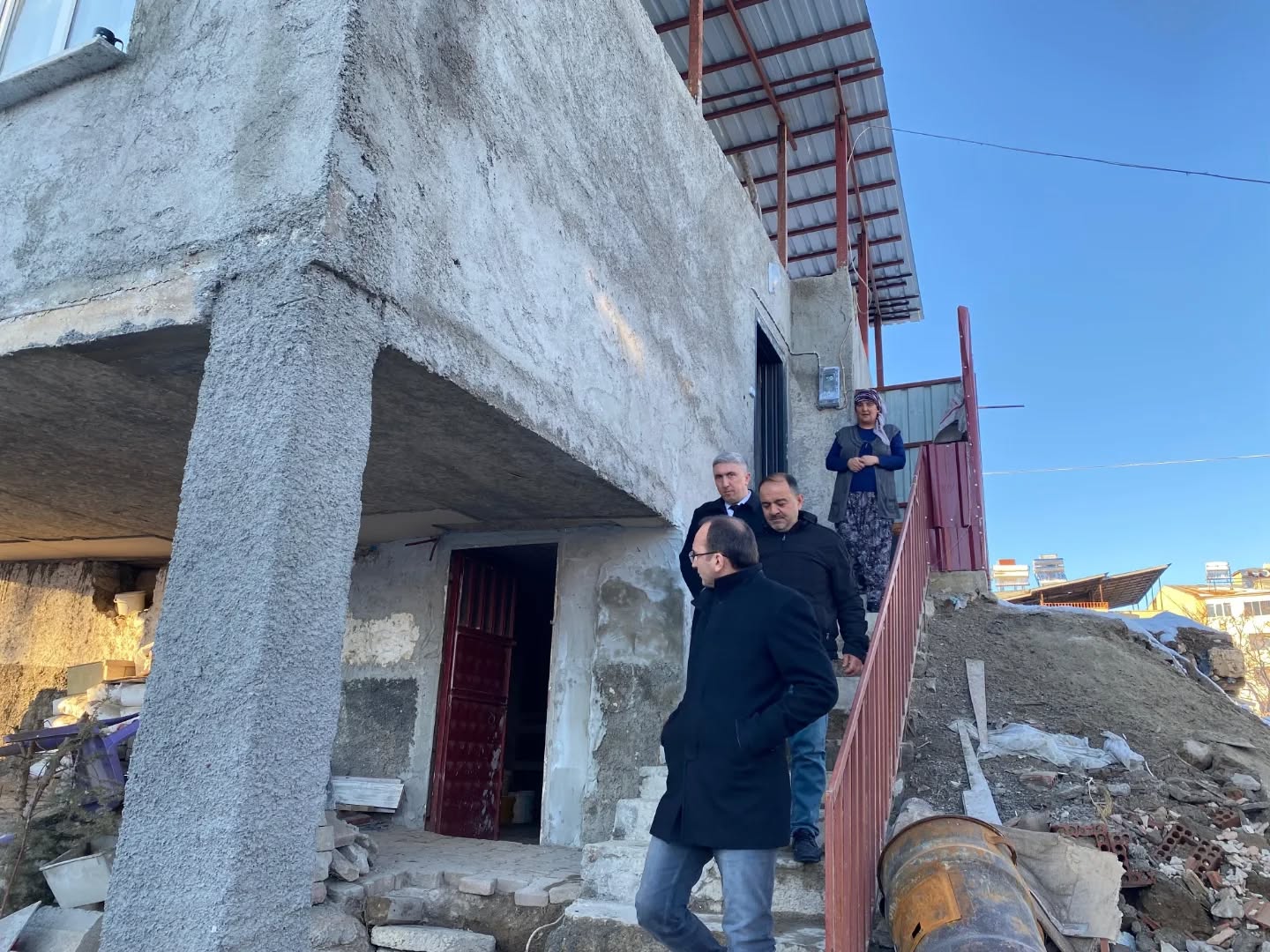 616015135 18083108018468161 7572835938420990555 N