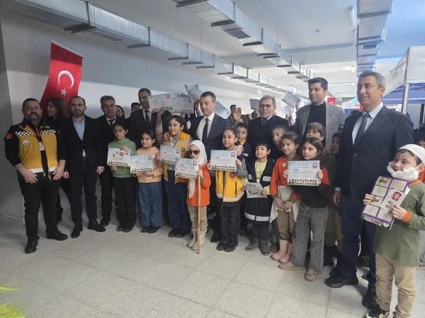 616136996 18340348699224049 8204745222196178759 N