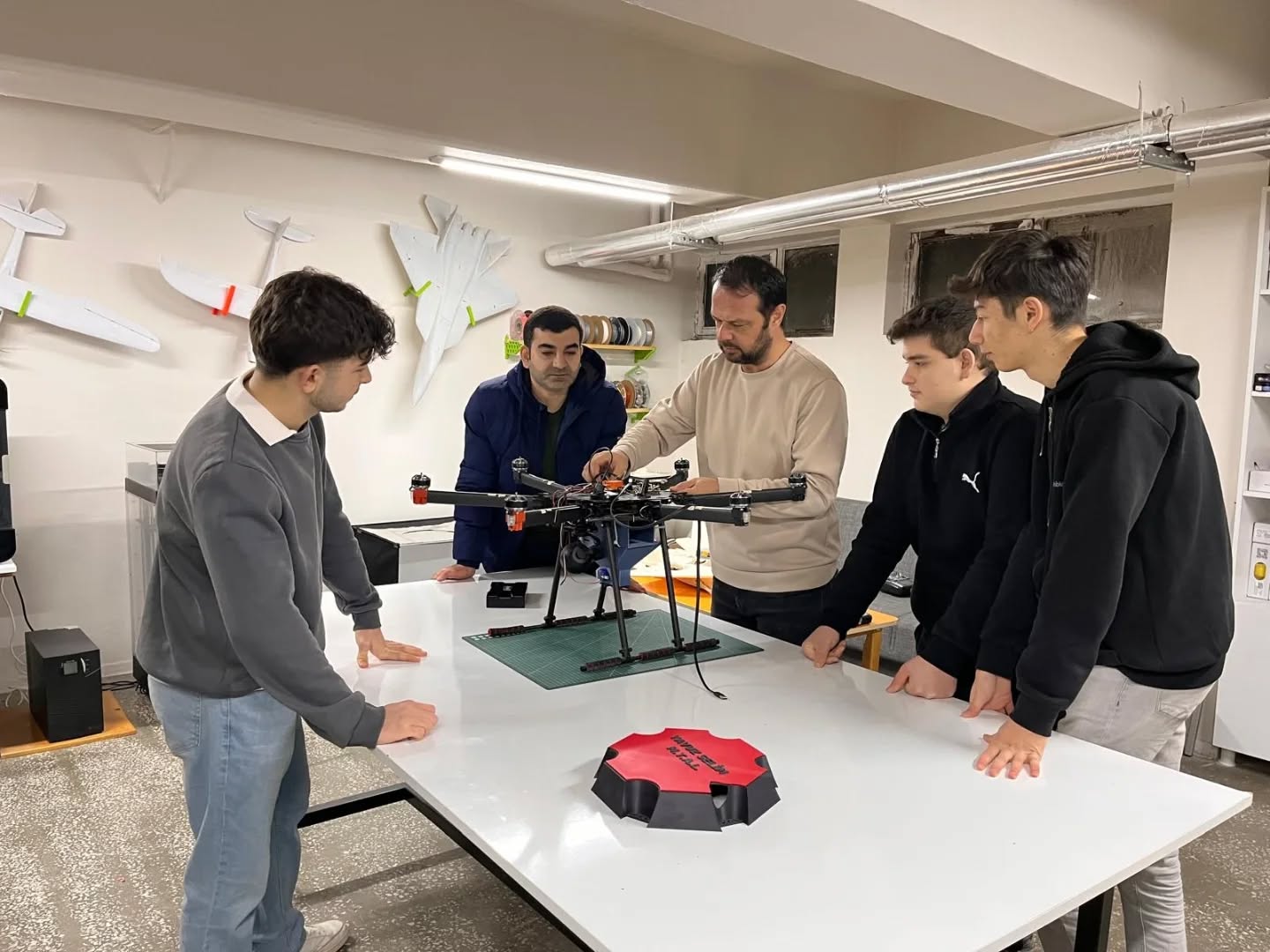 619818872 18191461774342651 6369772946274399744 N