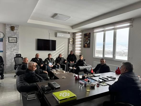 620862807 17875764114471417 8749078514220134877 N