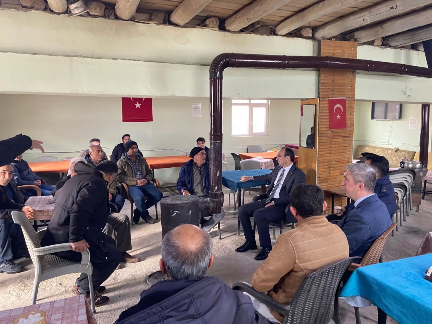 623520167 18084619175468161 1034822112541858999 N