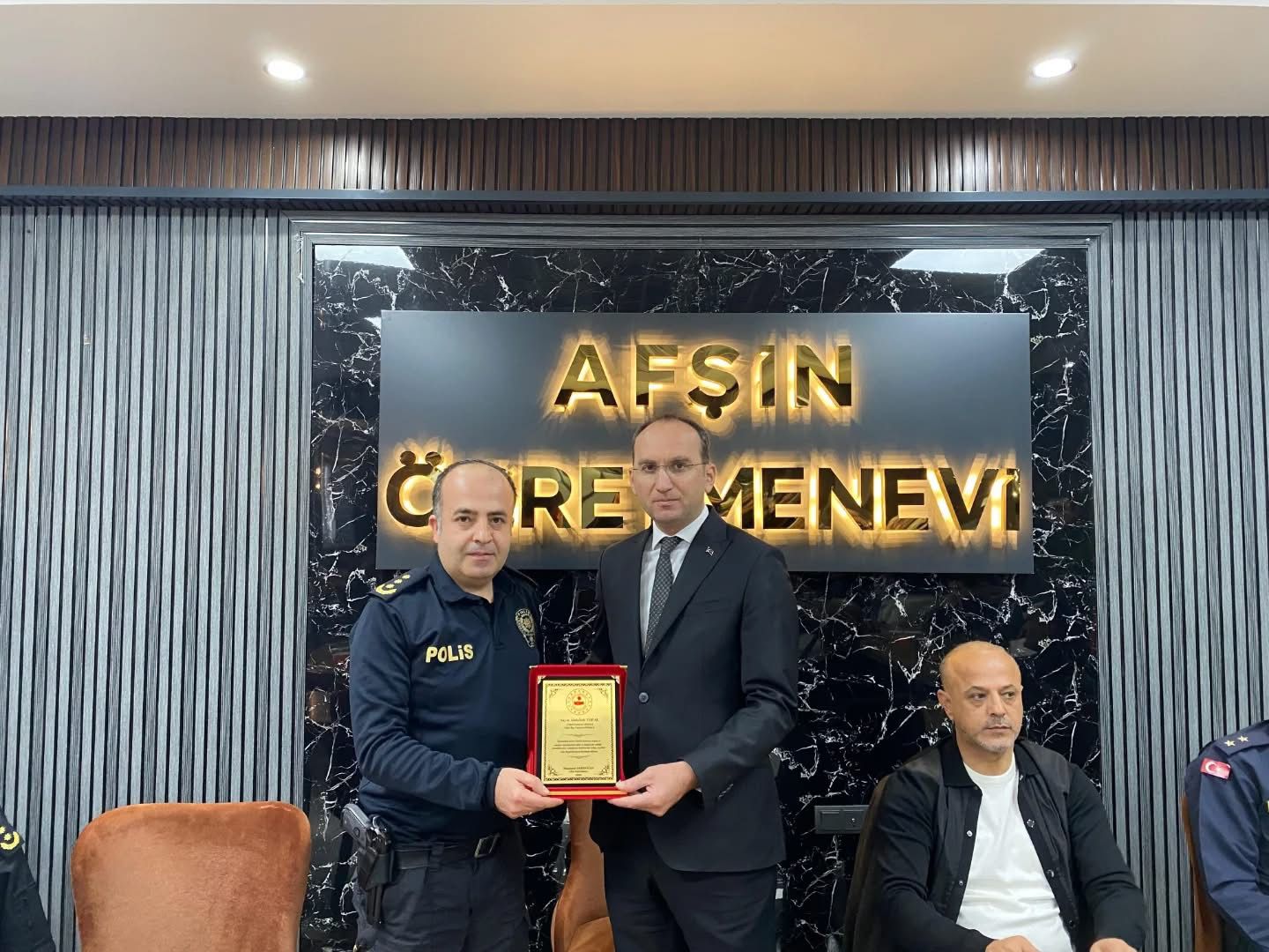 Afşin İlçe Emniyet Müdürü Topal’a Veda Programı Düzenlendi6