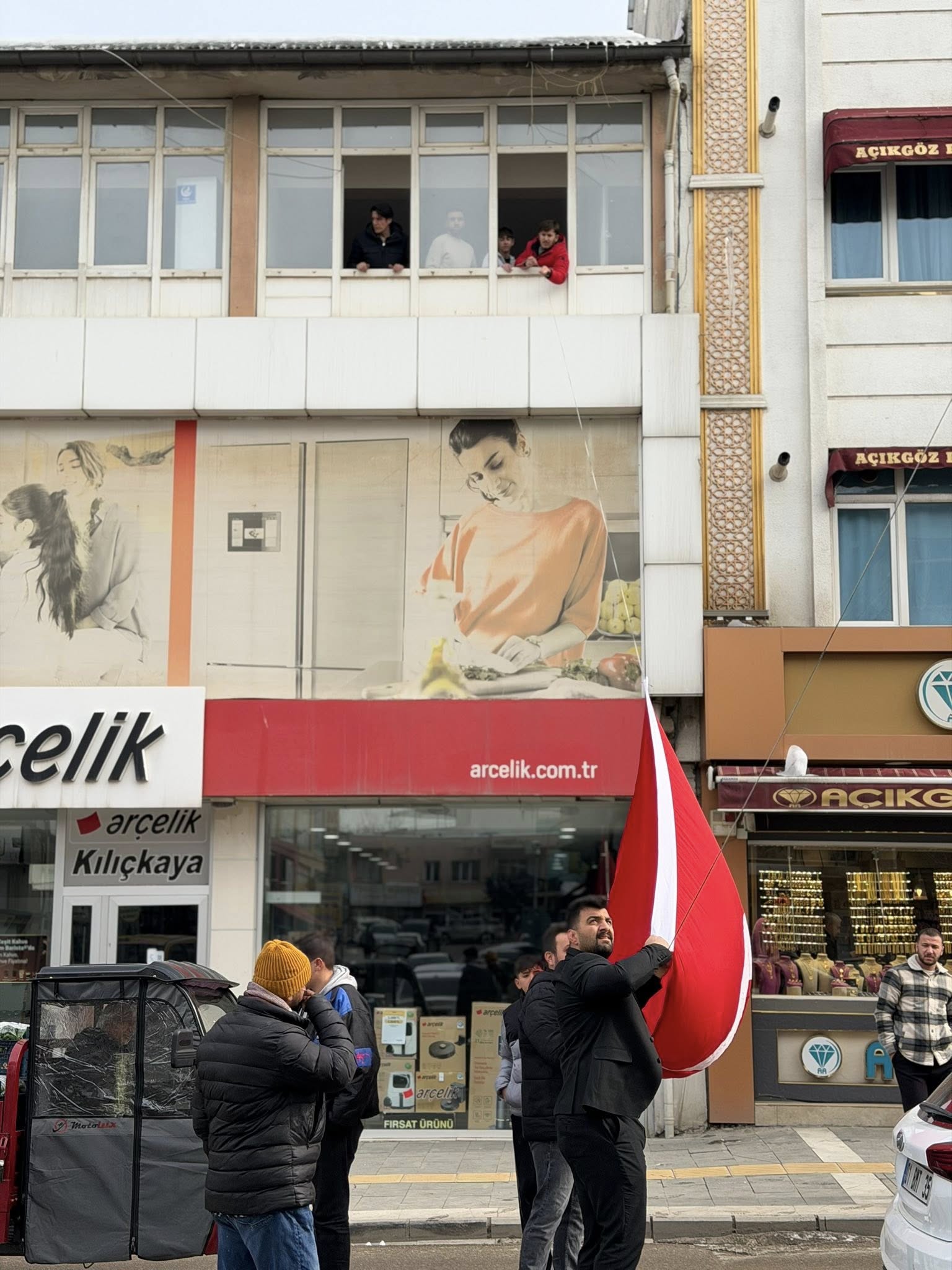 Afşin Ülkü Ocakları’ndan Türk Bayrağına Vurgu