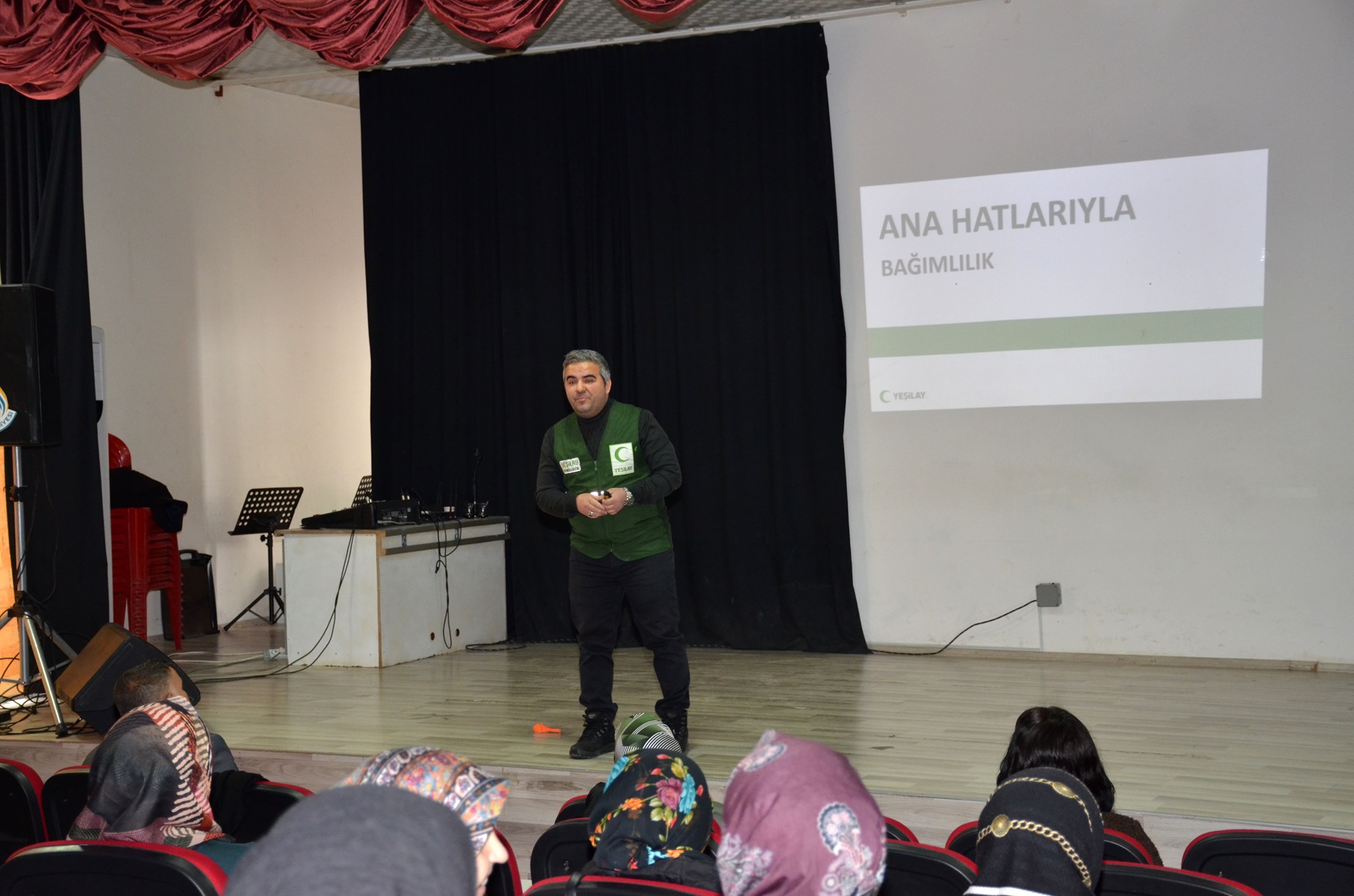 Afşin’de Bağımlılıkla Mücadele Semineri Düzenlendi (14)