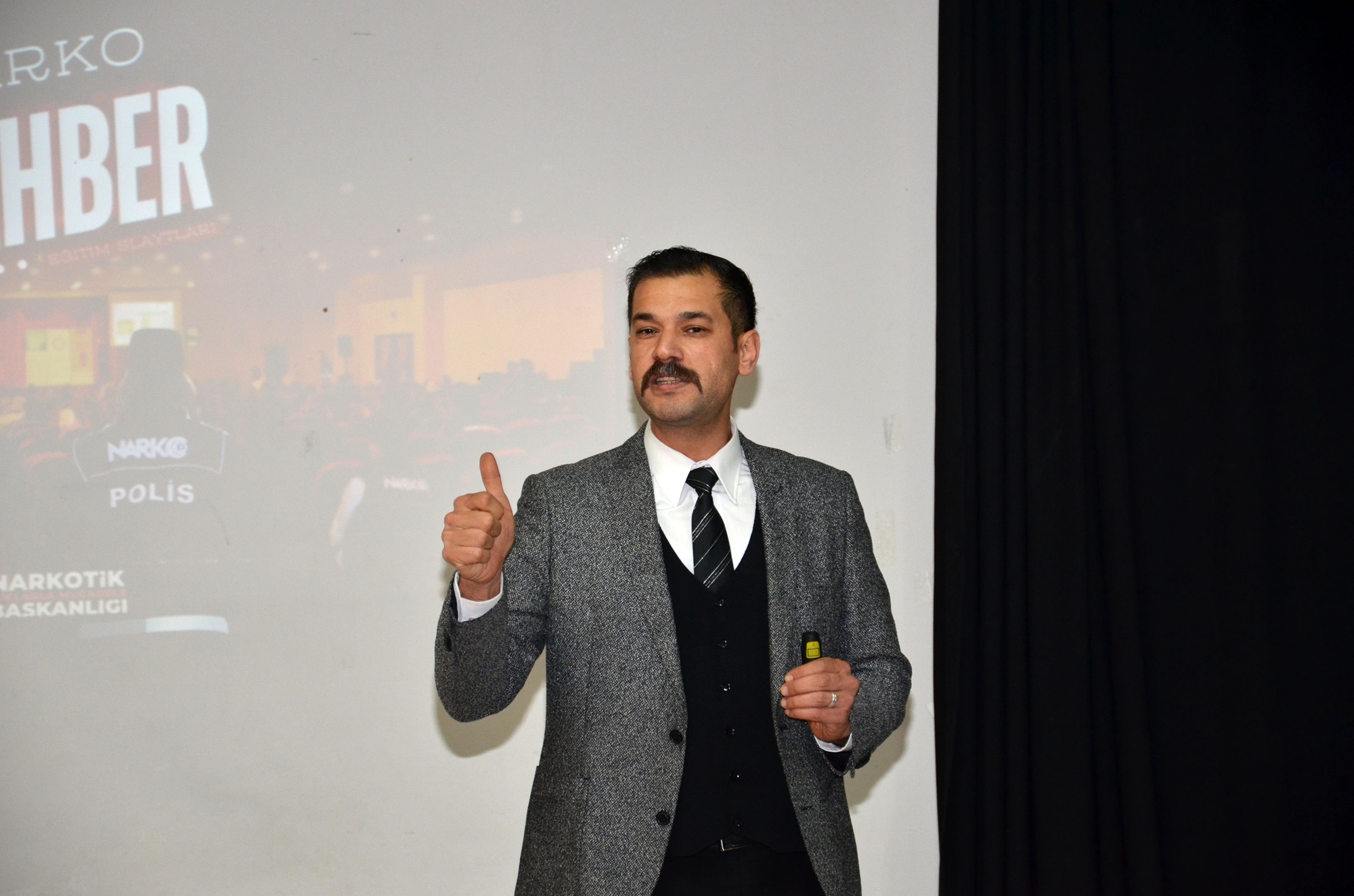 Afşin’de Bağımlılıkla Mücadele Semineri Düzenlendi (7)-1