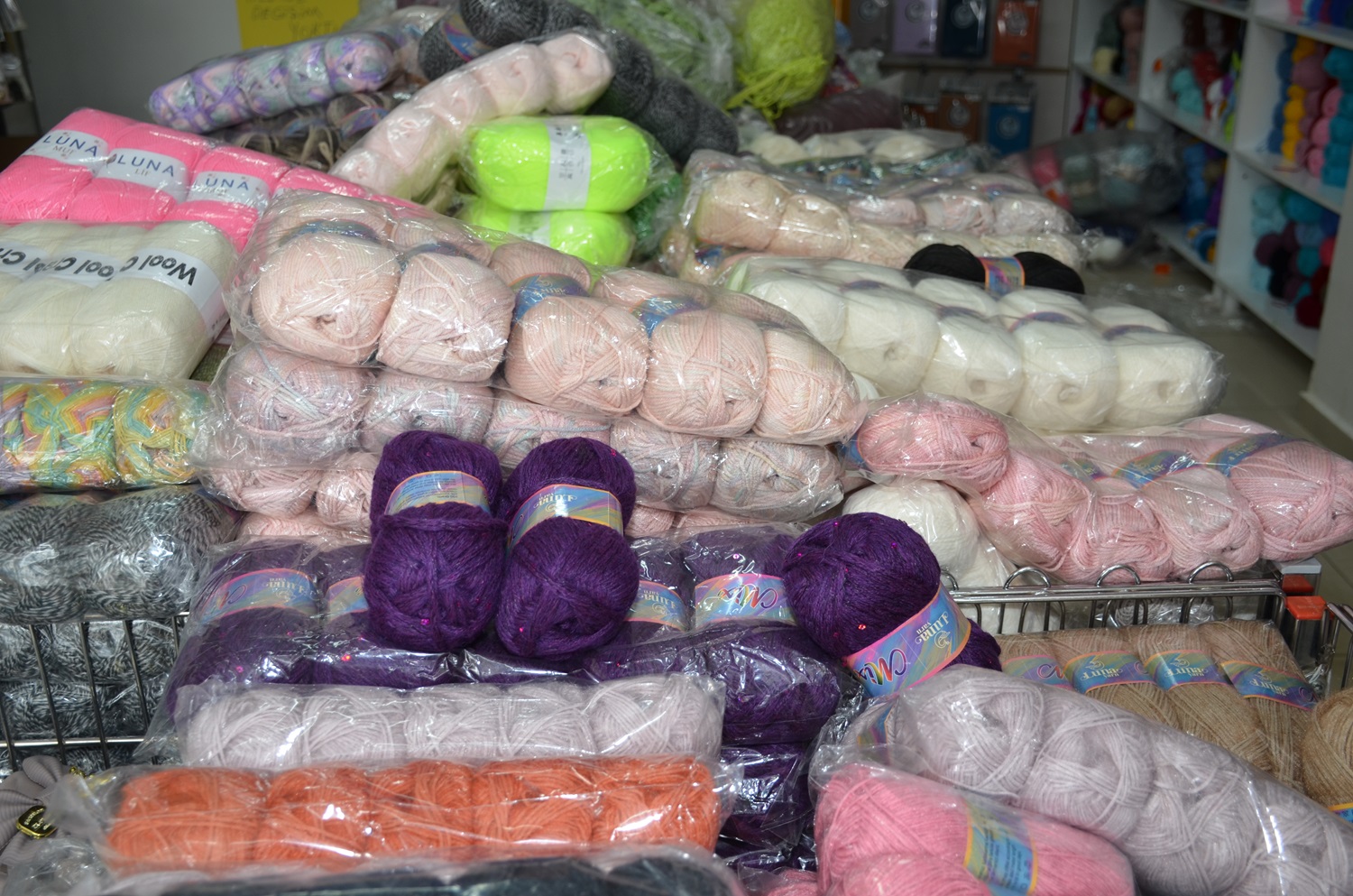 Afşin'de Gökkuşağı Tuhafiye'den Kaçırılmayacak Kampanyalar (11)