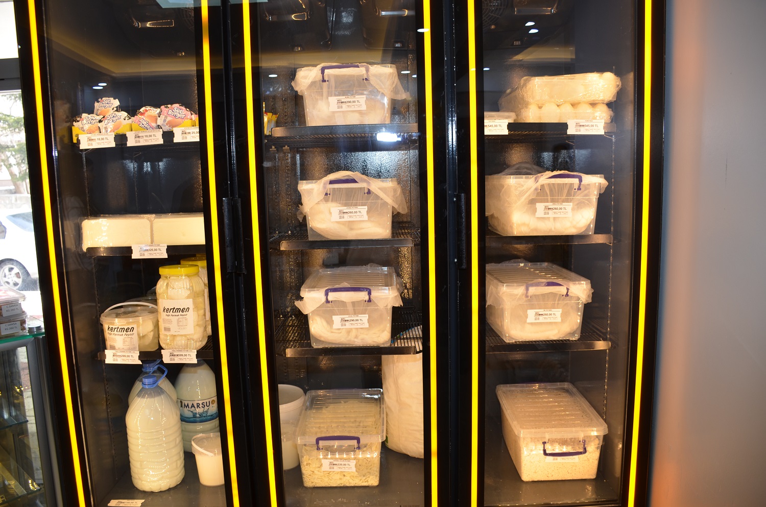 Afşin’de Güzelyurt Kuruyemiş Ve Şarküteri Hizmete Açıldı (18)