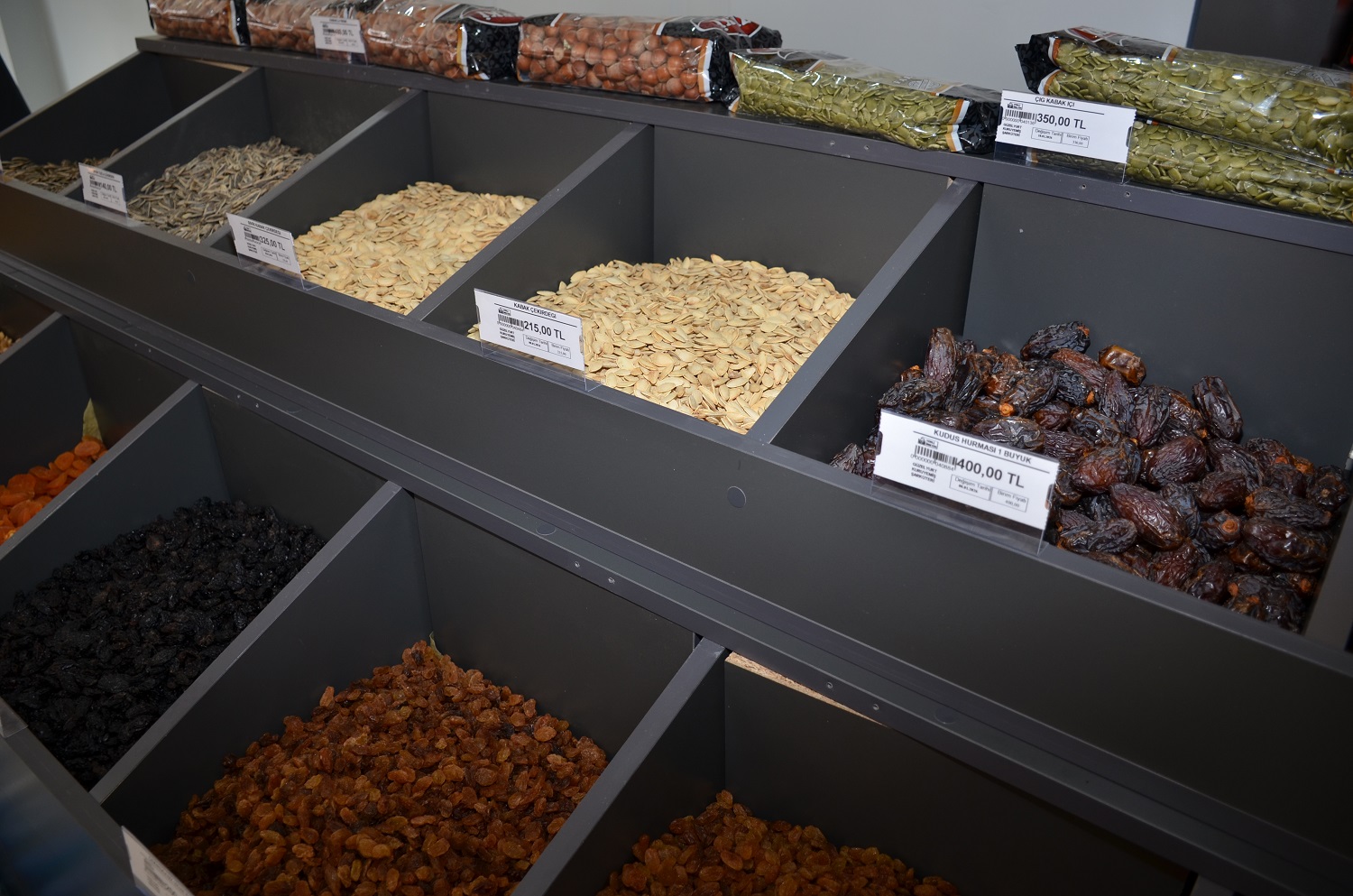 Afşin’de Güzelyurt Kuruyemiş Ve Şarküteri Hizmete Açıldı (4)