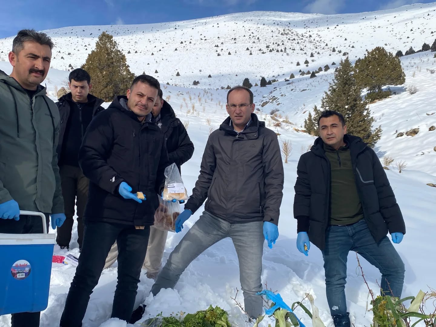 Afşin’de Yaban Hayatı İçin Yemleme Ve Kuduz Aşısı Çalışması Yapıldı (5)-1