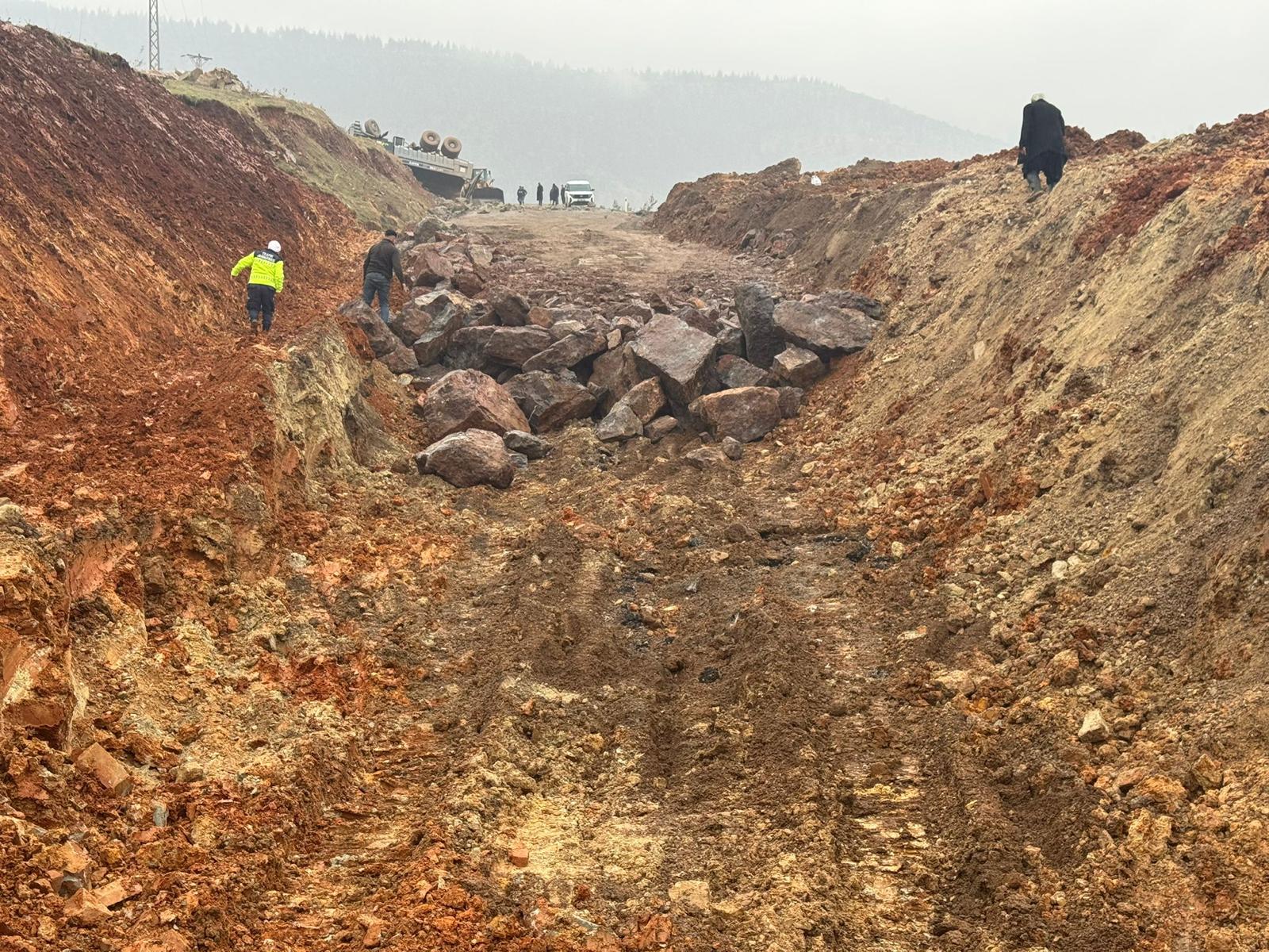Afşinli Kamyon Şoförü Hayatını Kaybetti (3)