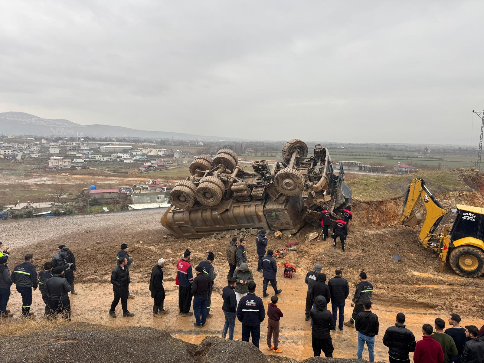 Afşinli Kamyon Şoförü Hayatını Kaybetti (4)