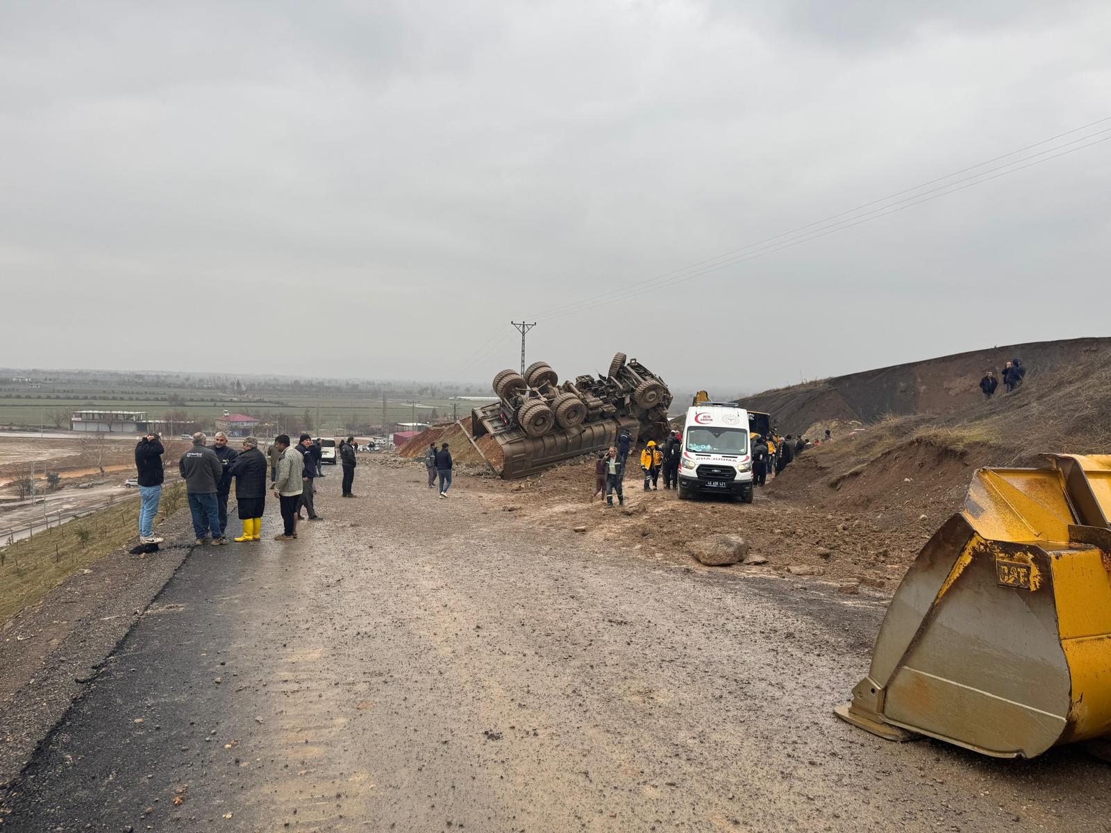 Afşinli Kamyon Şoförü Hayatını Kaybetti (5)