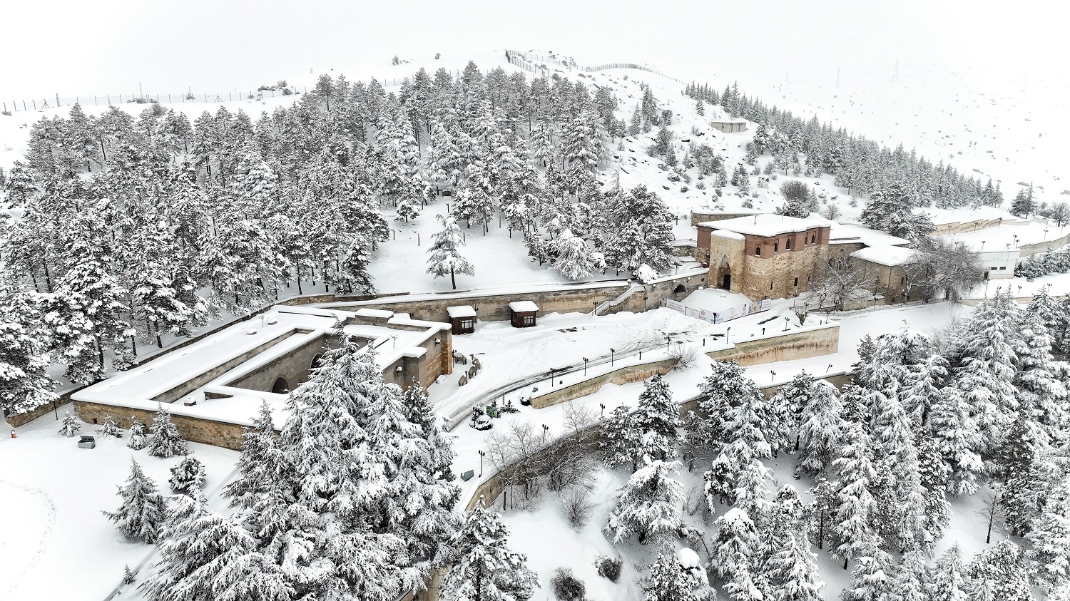 Afşinli Sporcu Torununu Kızakla Çekerek Antrenman Yapıyor (1)