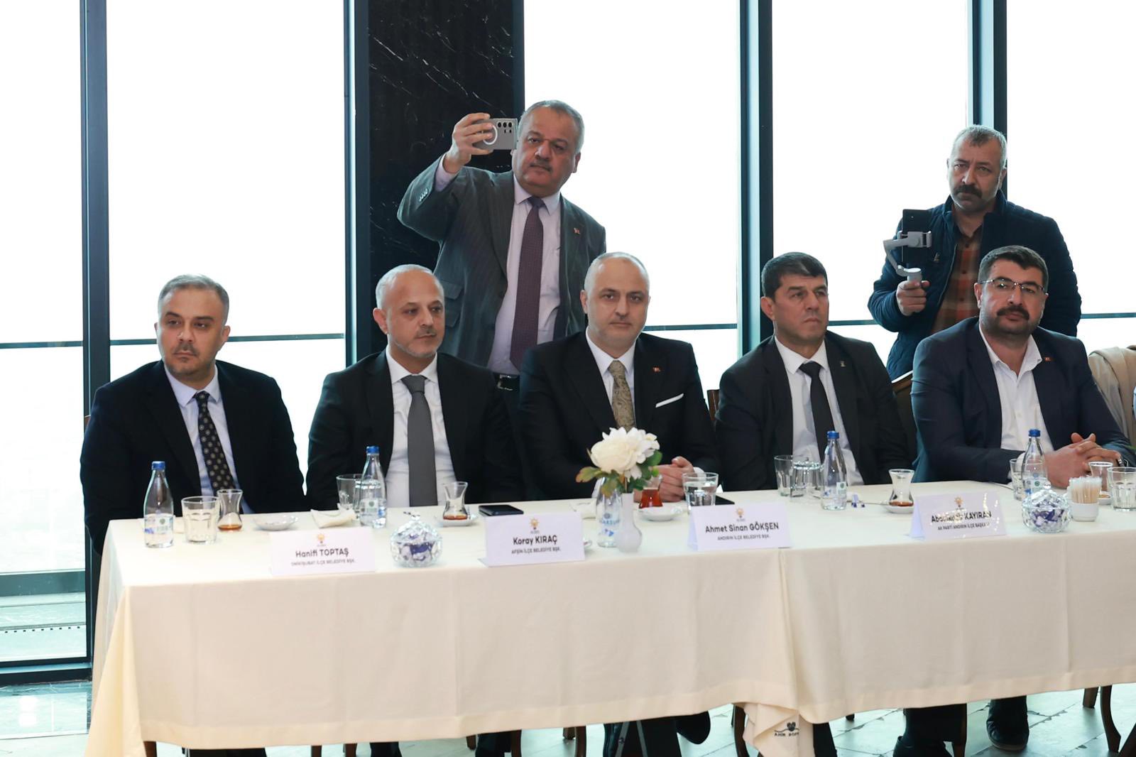 Akp Basın Buluşması (1)