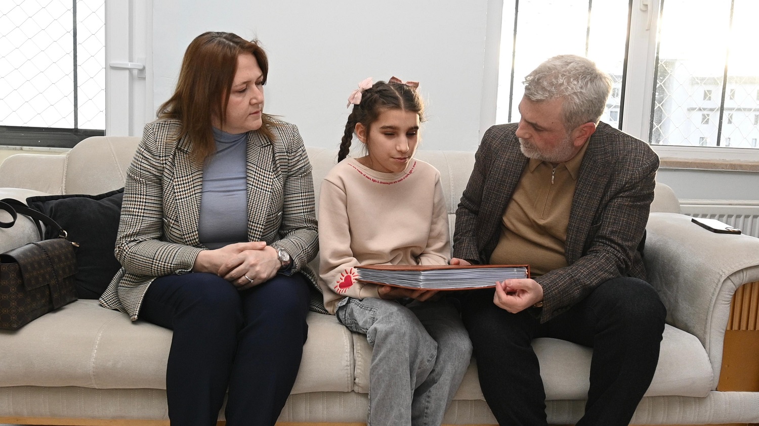 Başkan Görgel’den Emine’ye Doğum Günü Sürprizi (1)