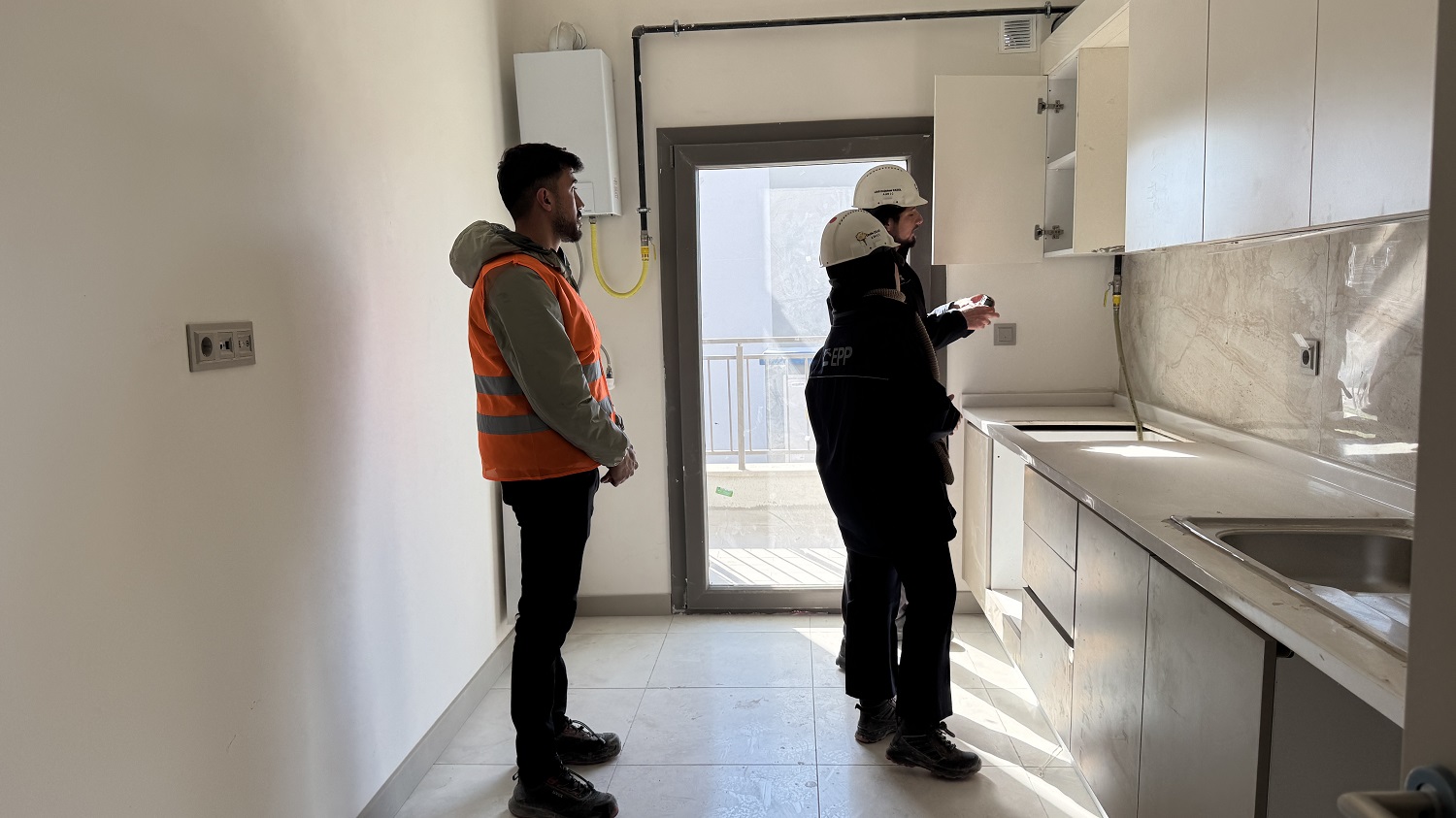 Depremzede Mimar, Çocukluğunun Geçtiği Mahalleyi Yeniden İnşa Ediyor (2)