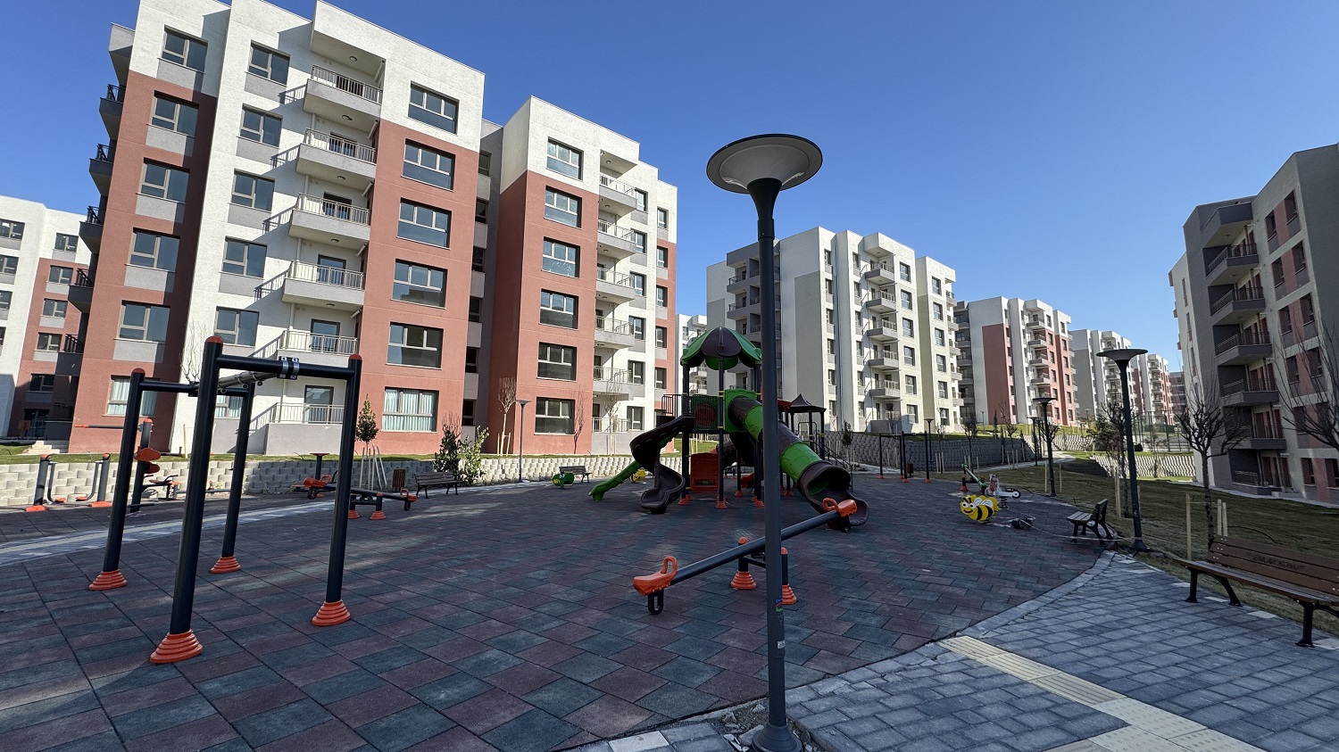 Depremzede Mimar, Çocukluğunun Geçtiği Mahalleyi Yeniden İnşa Ediyor (6)