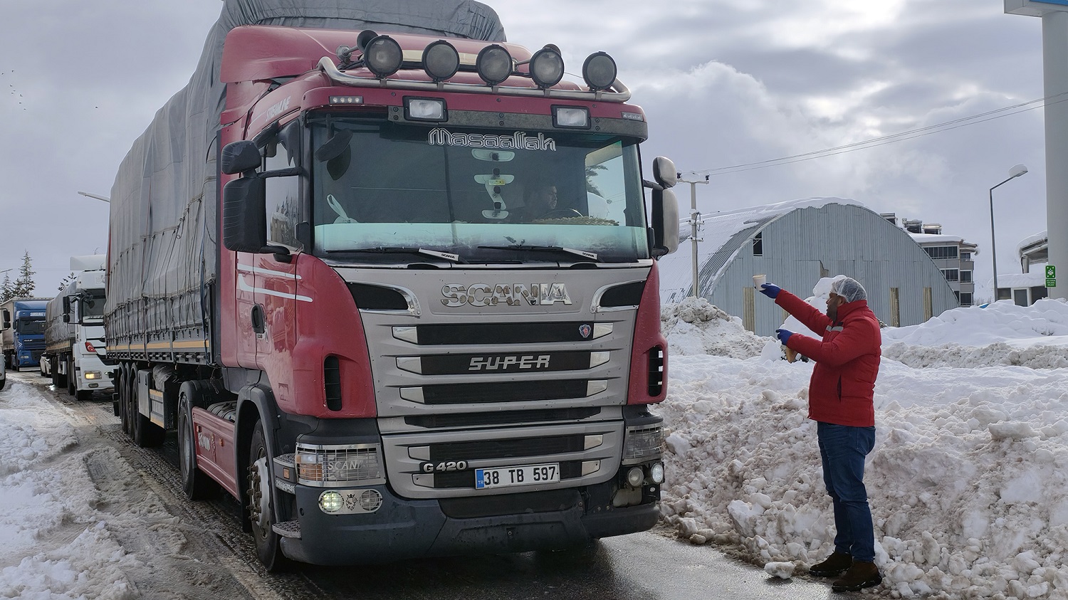 Eksi 10 Derecede Gönülleri Isıtan Dayanışma (2)