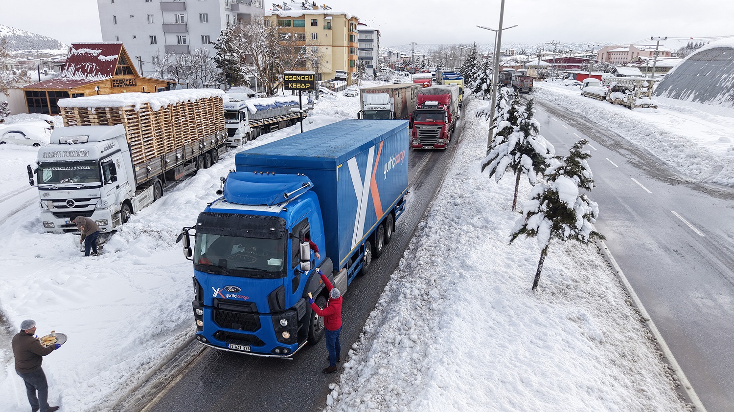 Eksi 10 Derecede Gönülleri Isıtan Dayanışma (4)