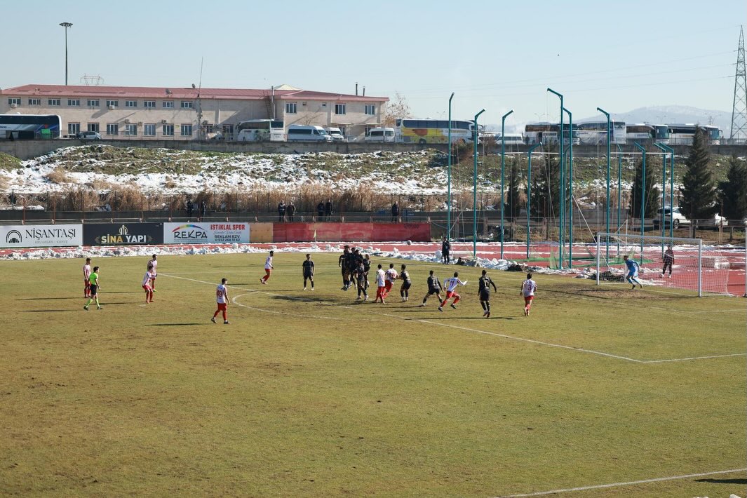 İstiklalspor, Aliağa Fk’yı 2 Mağlup Etti3