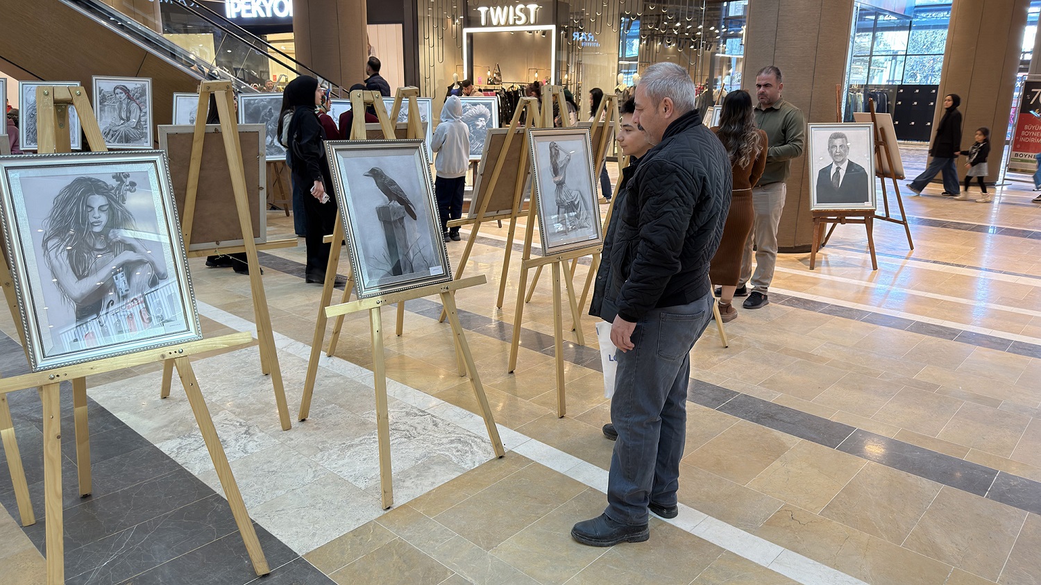 Kamek Atölyelerinden Doğan Sanat Eserleri Vatandaşların Beğenisine Sunuldu (2)