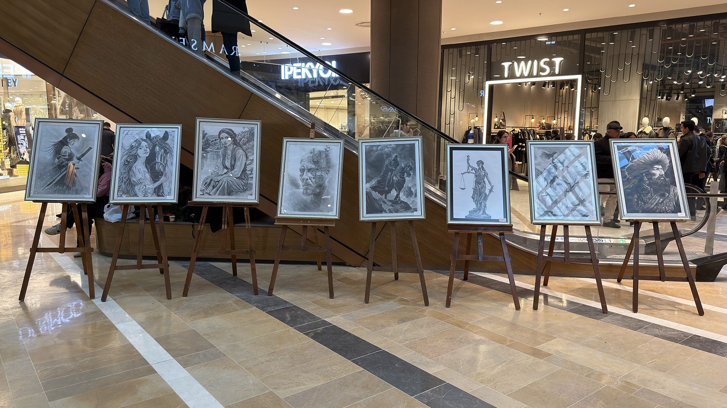 Kamek Atölyelerinden Doğan Sanat Eserleri Vatandaşların Beğenisine Sunuldu (3)