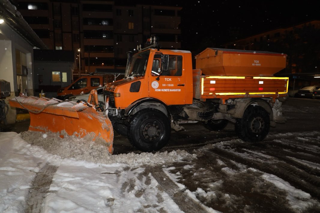 Kaymakam Demirel’den Yılbaşı Öncesi Asayiş Ve Karla Mücadele Ziyaretleri5