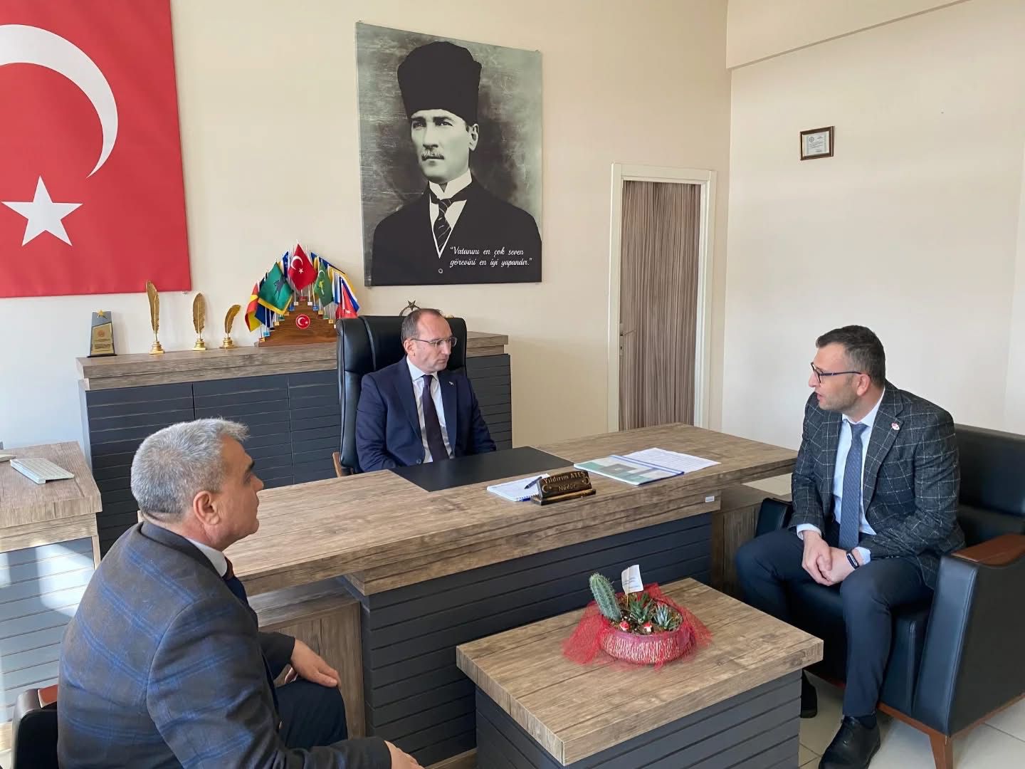 Kaymakam Sarıdoğan’dan Aşık Mahzuni Şerif Ortaokulu’na Ziyaret1