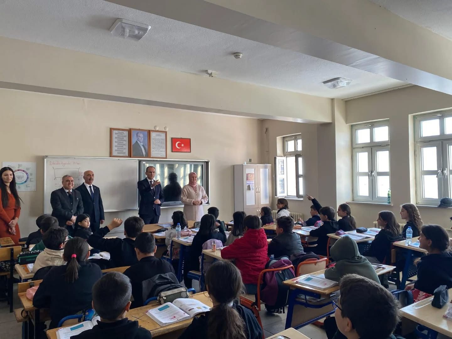 Kaymakam Sarıdoğan’dan Aşık Mahzuni Şerif Ortaokulu’na Ziyaret8