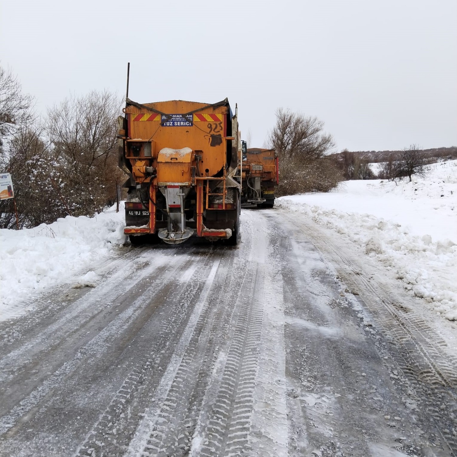 Kırsalda Kar Seferberliği; Büyükşehir Ekipleri 724 Sahada (2)