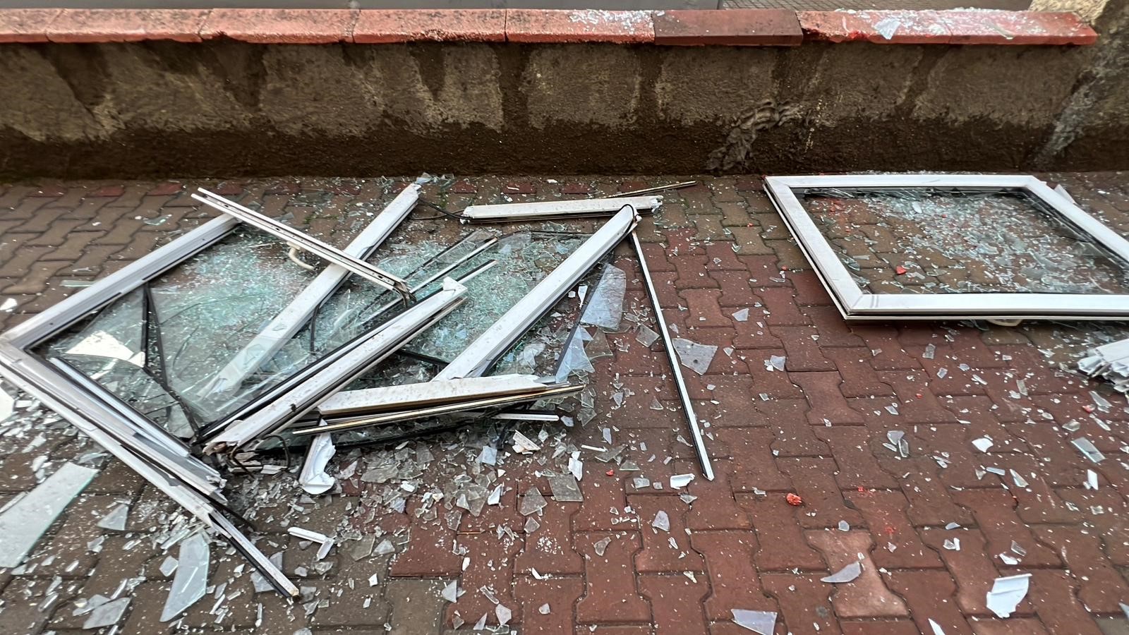 Mutfak Patlaması Paniğe Neden Oldu 1 Yaralı (3)