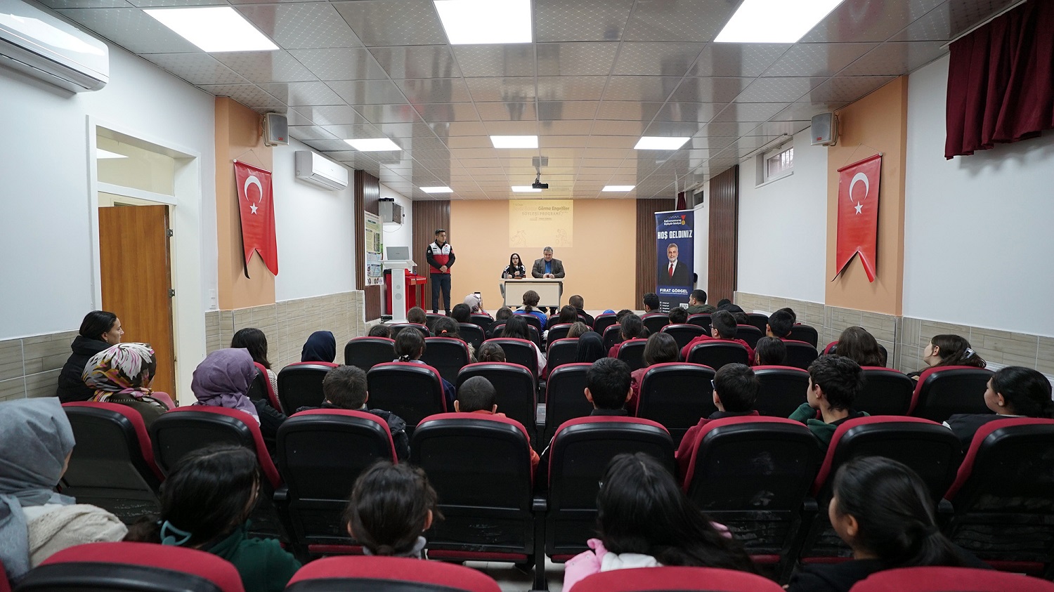 Şampiyon Sporcu Fatma Gül Güler, Gençlerle Deneyimlerini Paylaştı (3)