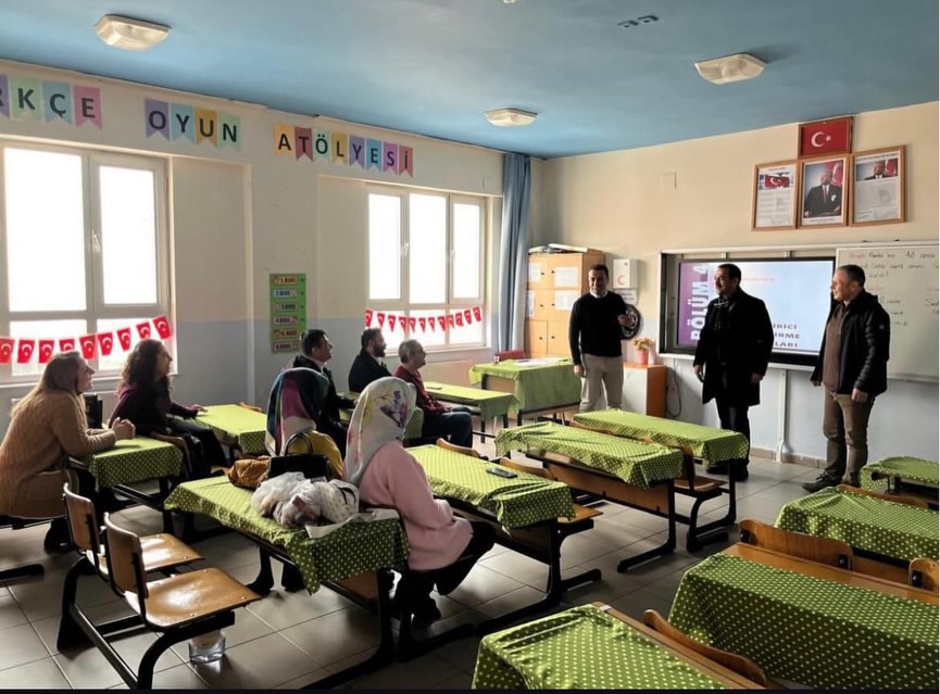 Sınıf Öğretmenlerine Biçimlendirici Değerlendirme Kursu Düzenlendi1