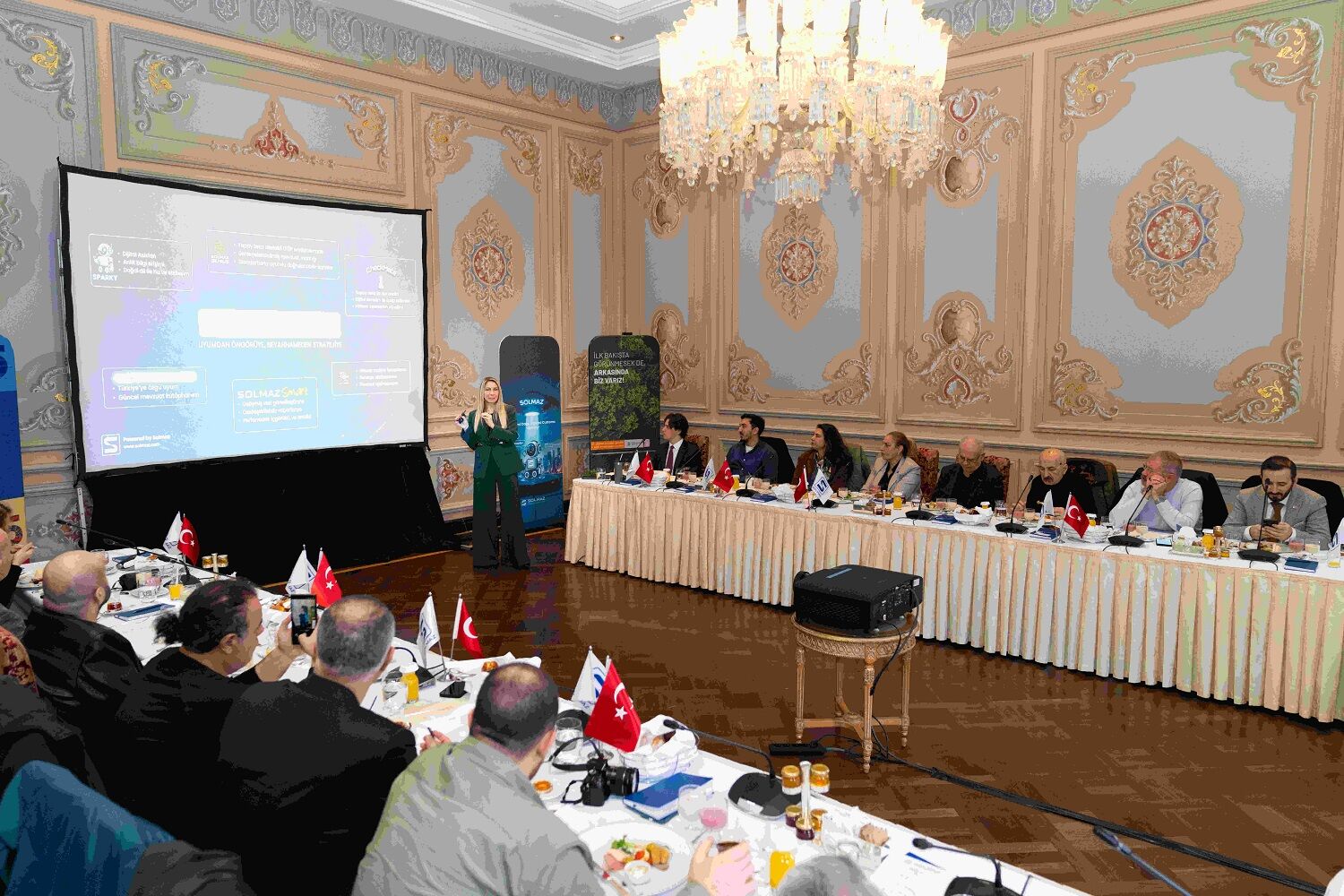 Solmaz Basın Toplantısı Toplu 1 (1)