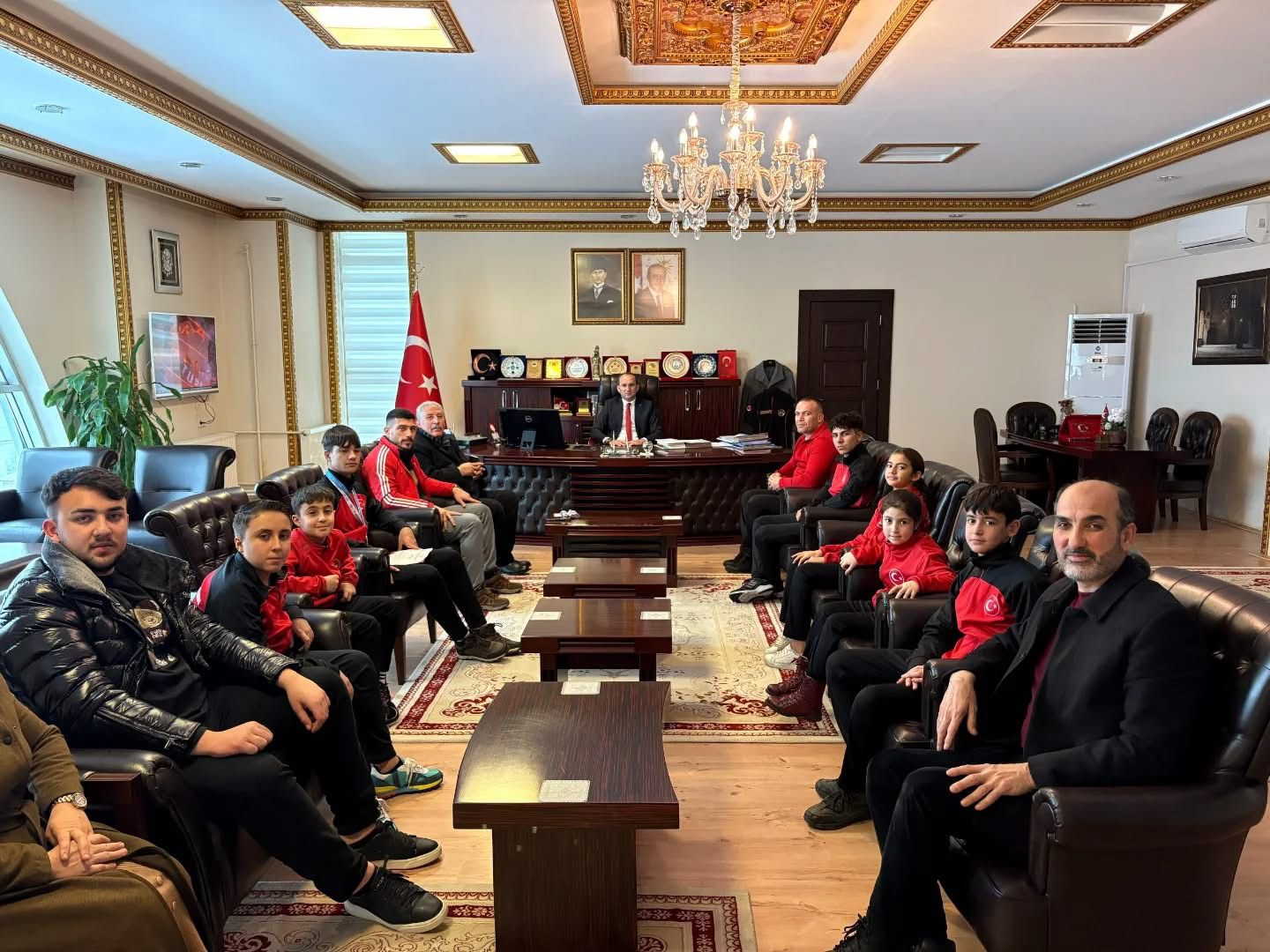 Türkiye Şampiyonu Kaya’dan Kaymakam Sarıdoğan’a Ziyaret3