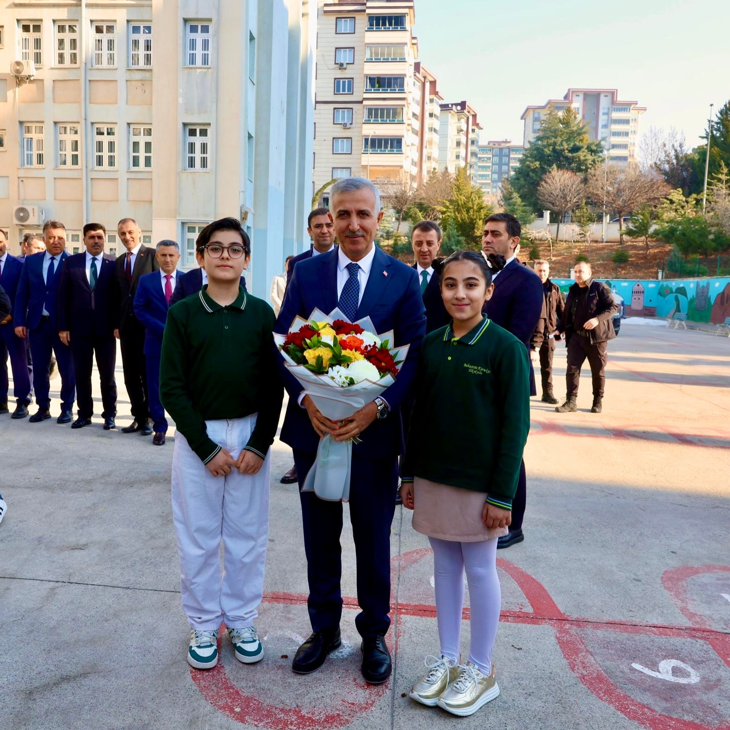 Vali Ünlüer, Bahattin Karakoç İlkokulu’nda Karne Törenine Katıldı