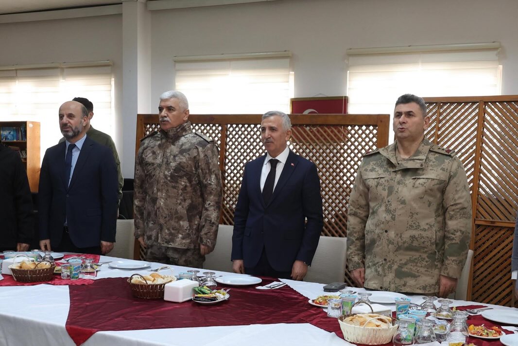 Vali Ünlüer’den Özel Harekât Şube Müdürlüğüne Ziyaret1