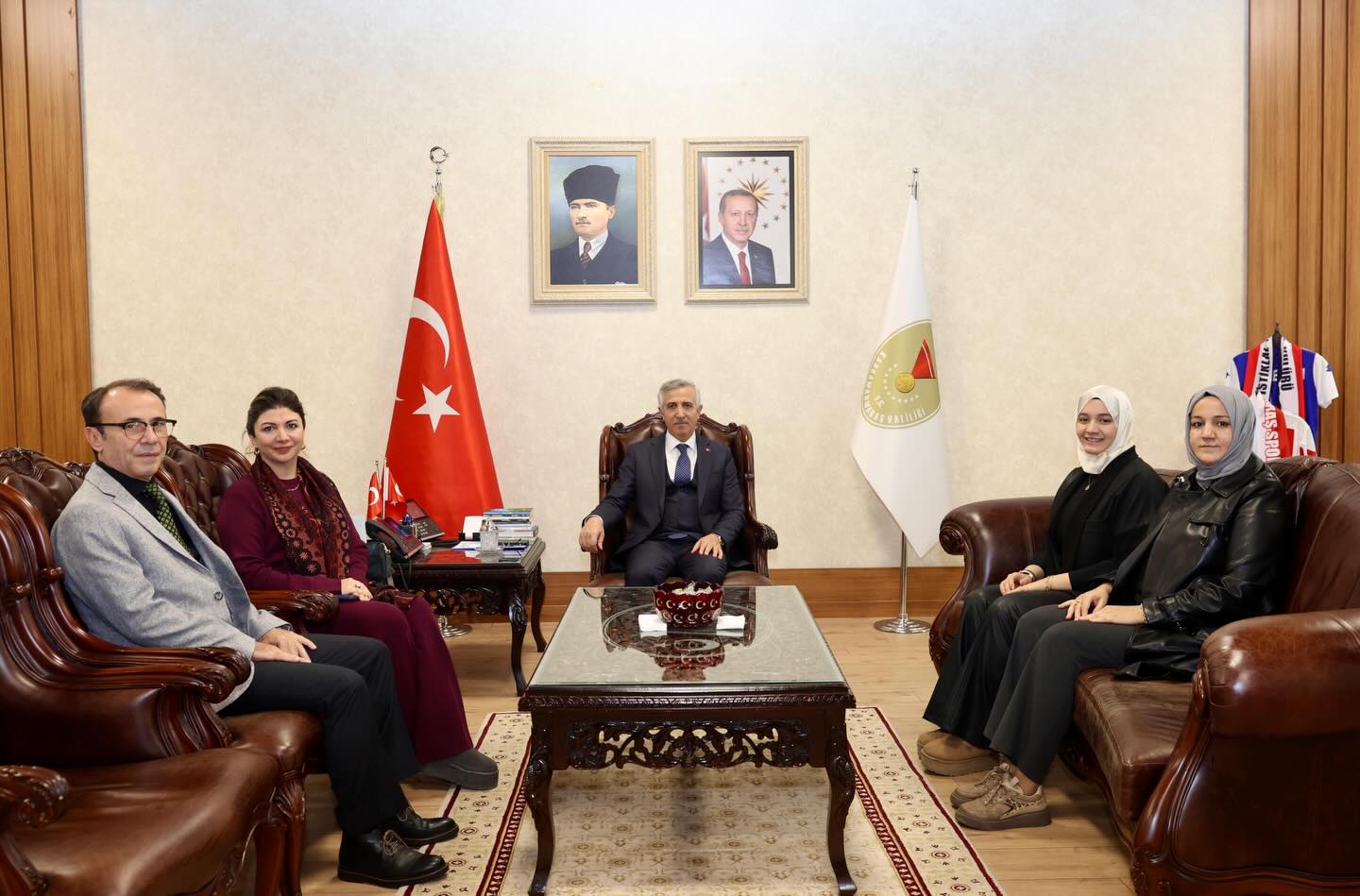 Vali Ünlüer’e Mhp Ve Sivil Toplum Temsilcilerinden Ziyaret1