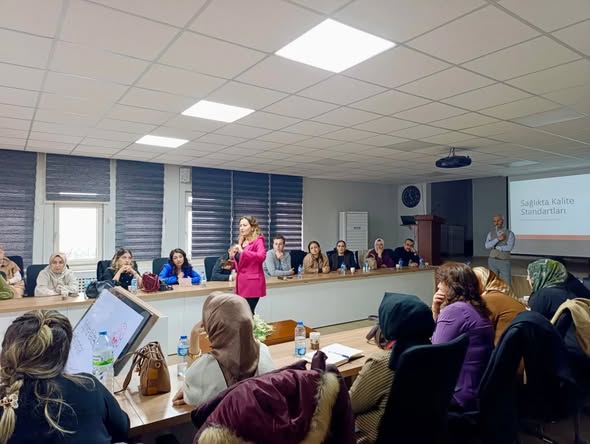 638325466 18345348730224049 6232138016694894093 N