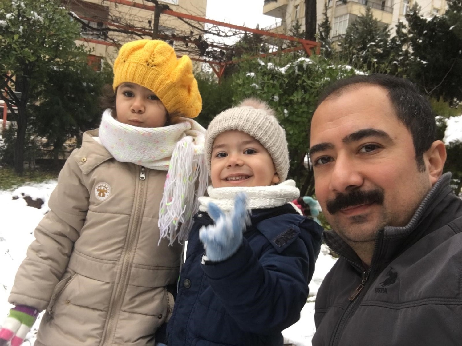 Depremde Eşi ve 2 Çocuğunu Kaybeden Baba Bir Acının Bekçisi Oldum, Varken Kıymet Bilin