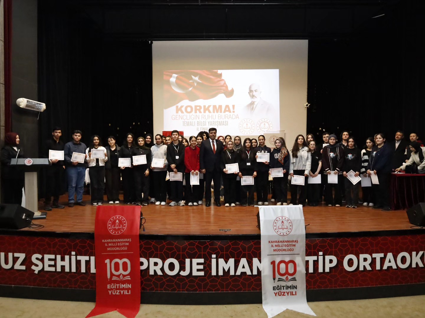Afşin Anadolu Lisesi Bilgi Yarışmasında Zirveye Çıktı1