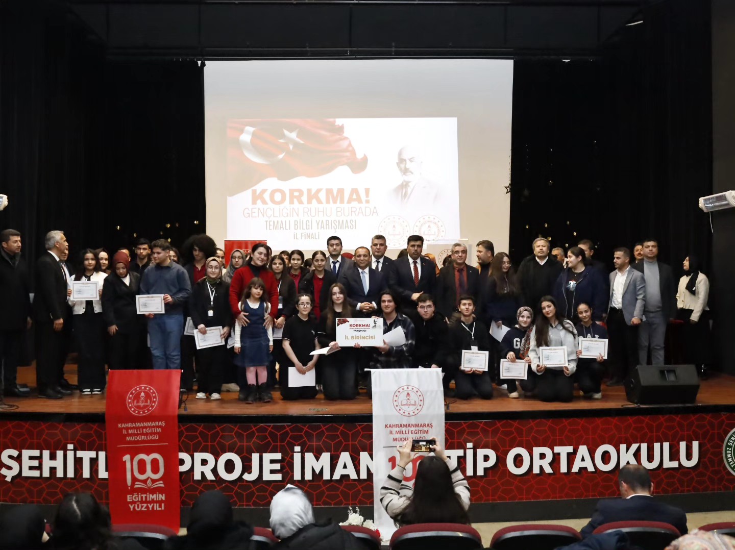 Afşin Anadolu Lisesi Bilgi Yarışmasında Zirveye Çıktı4