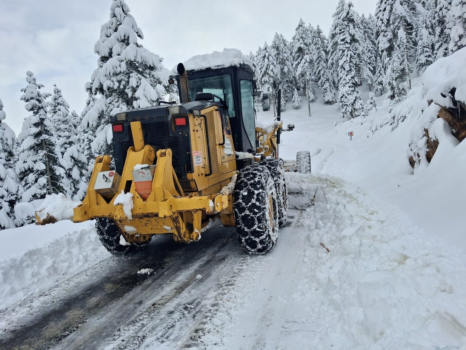 Afşin Merkezli Karla Mücadele İlçelerde Yoğun Mesai (1)