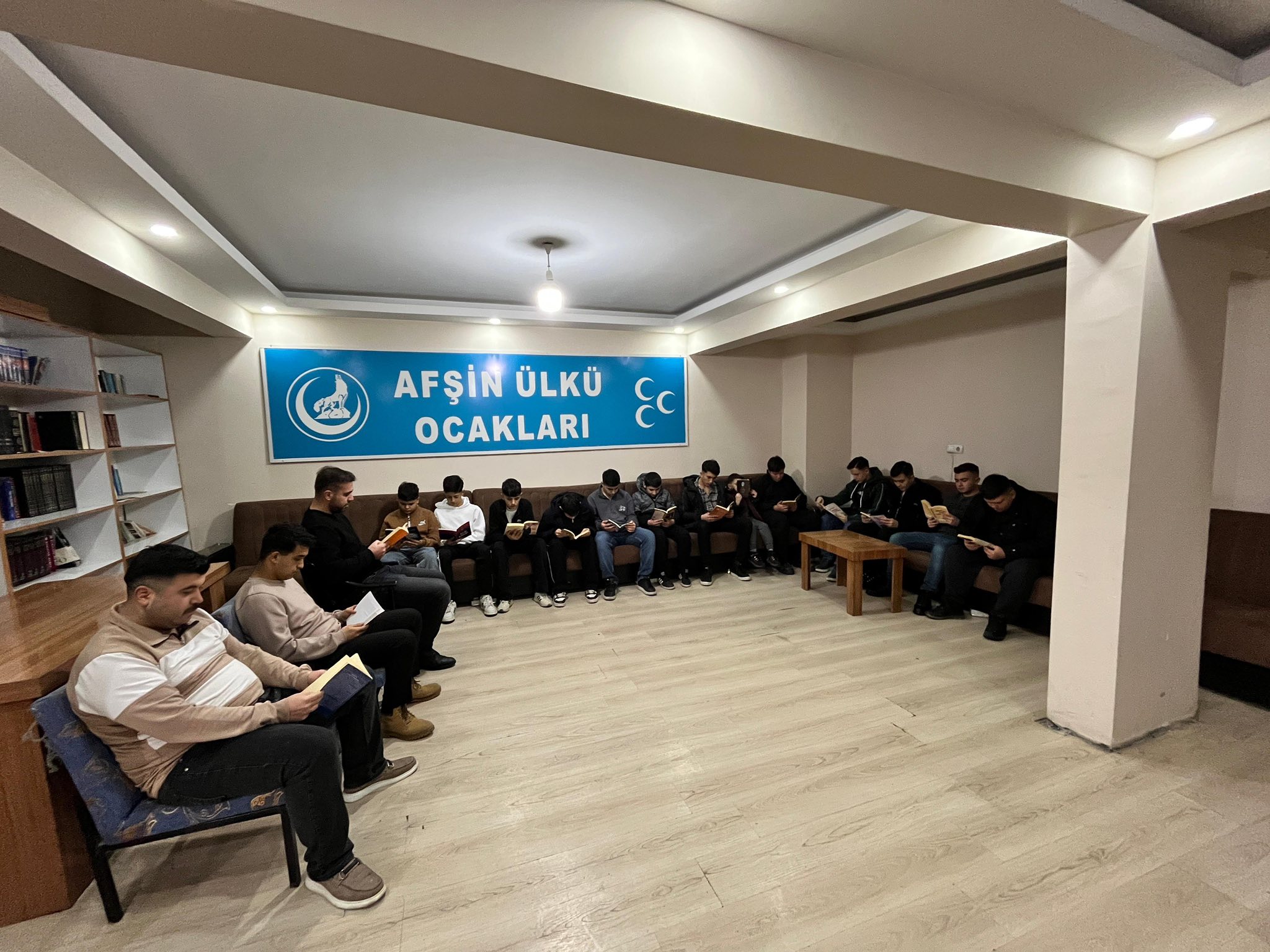Afşin Ülkü Ocakları’ndan Gençlere Kitap Okuma Programı (1)