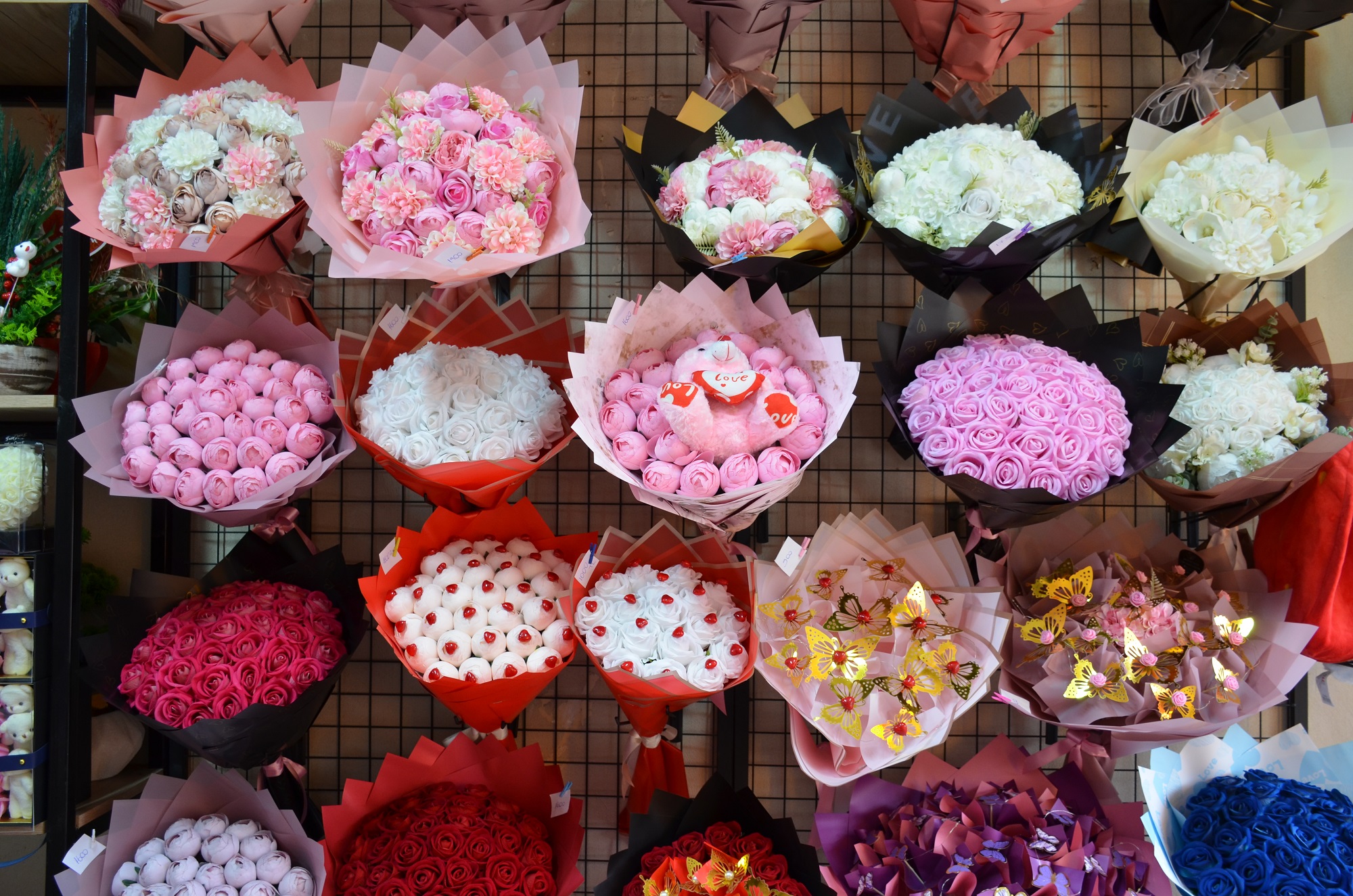 Afşin’de 14 Şubat Hareketliliği Çiçekçilerde Yoğun Mesai (10)