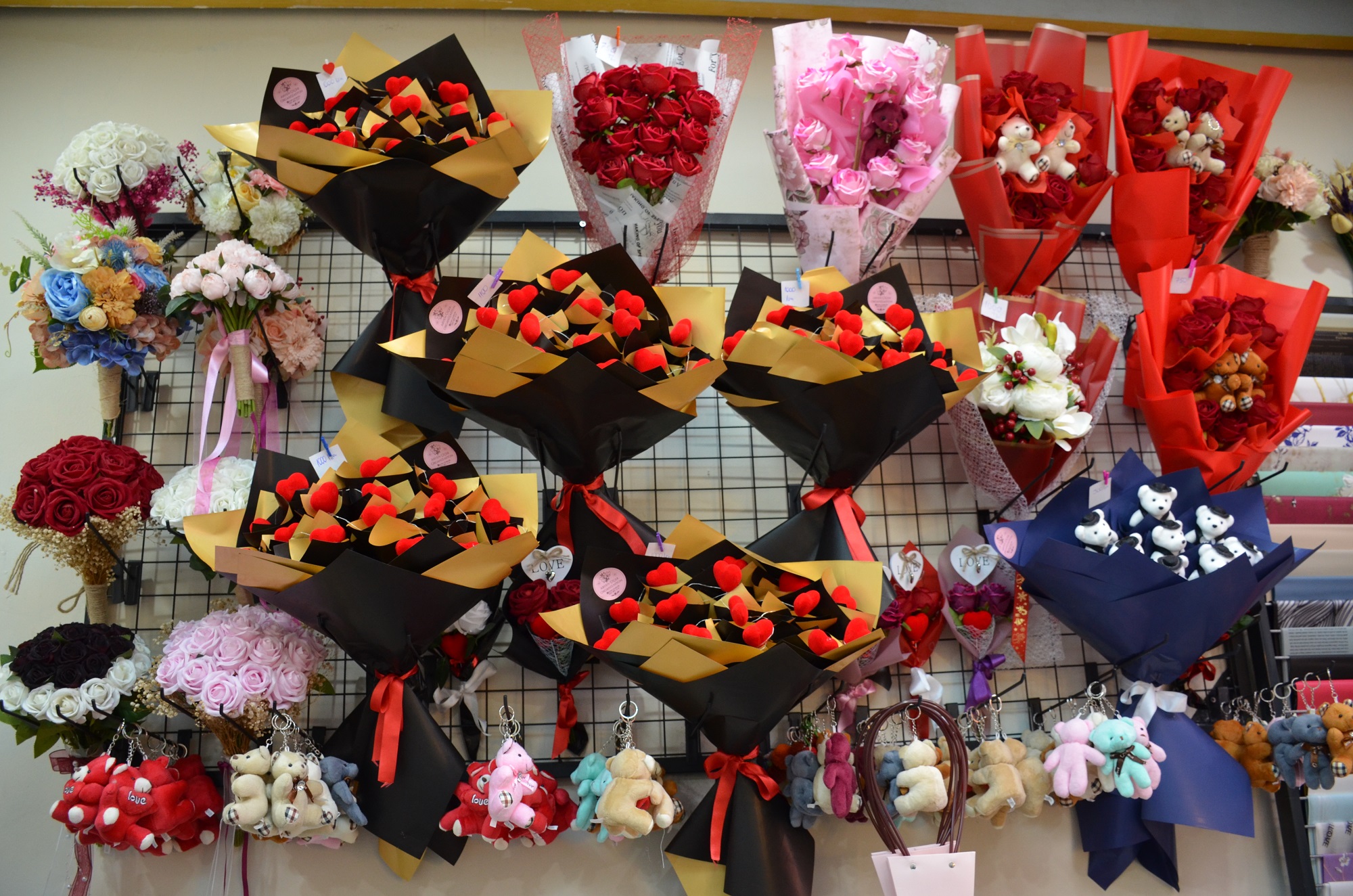 Afşin’de 14 Şubat Hareketliliği Çiçekçilerde Yoğun Mesai (13)