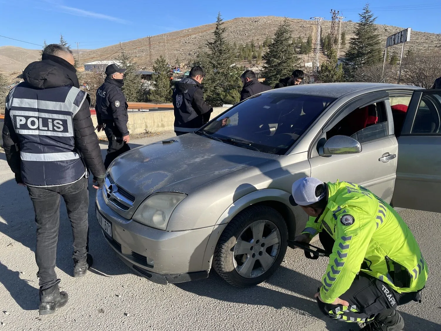 Afşin’de 261 Trafik Kuralı İhlaline İşlem Yapıldı (4)